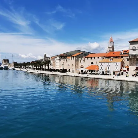 Kuca Za Odmor Teja Semesterbostad Trogir