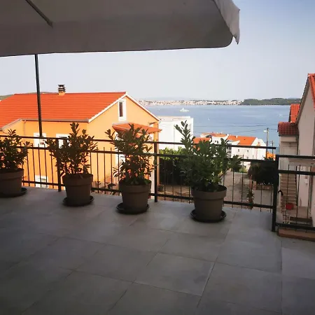 Semesterbostad Kuca Za Odmor Teja Trogir